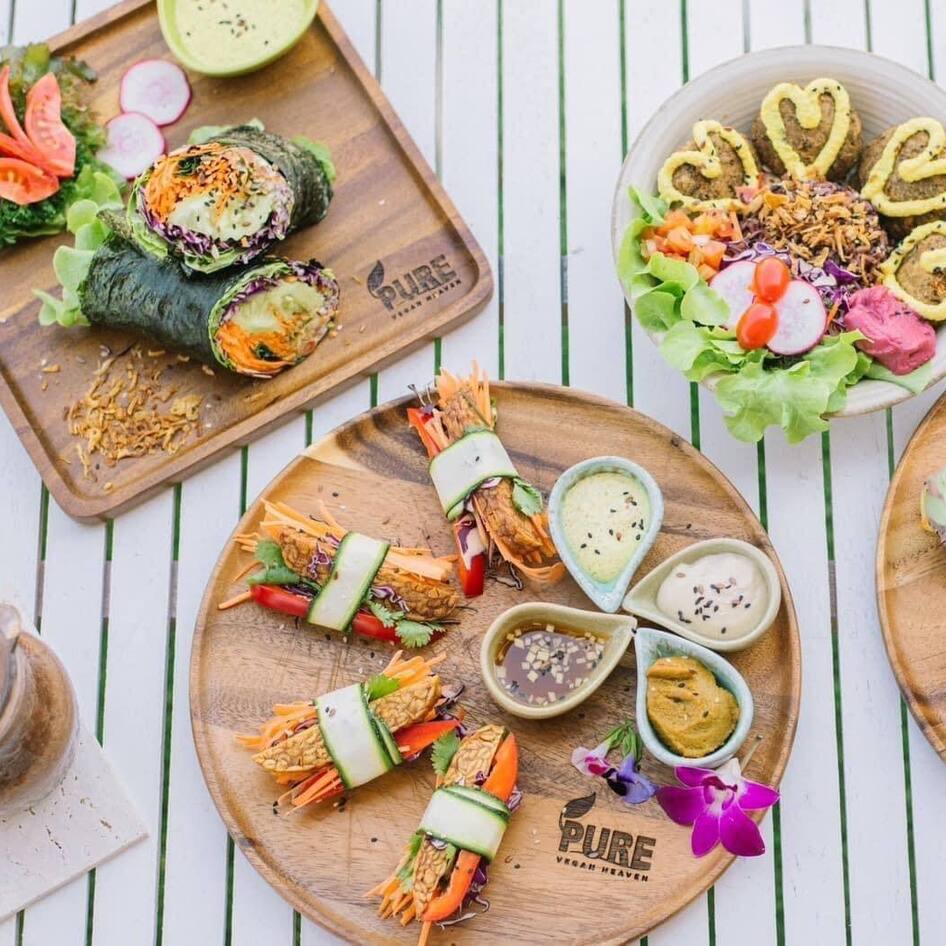 Jason Isaacs Thought Koh Samui Was a Vegan "Nightmare" During 'The White Lotus' Filming—Here’s Why He Was Wrong