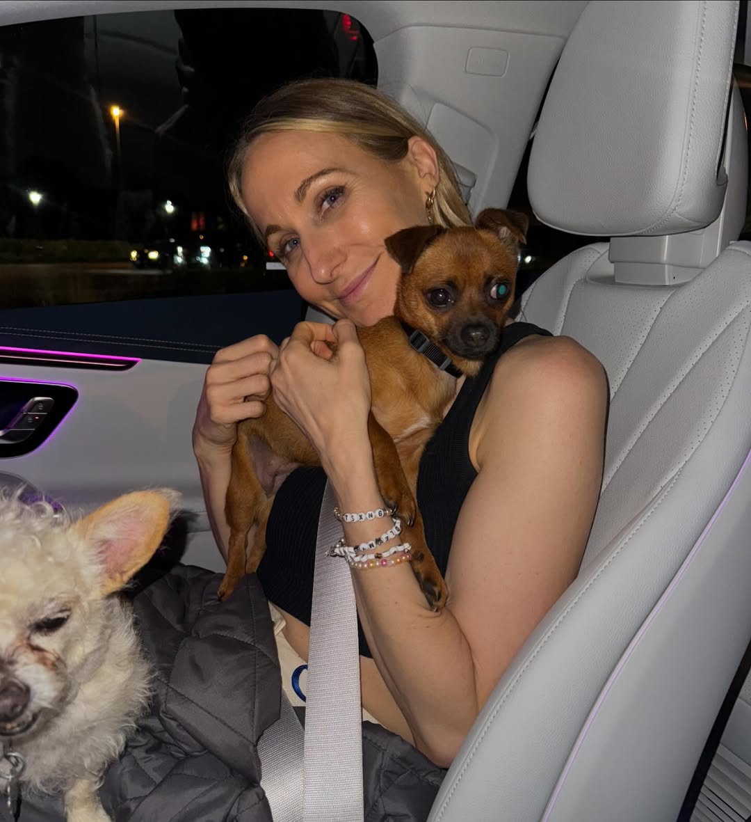 nikki glaser and dog