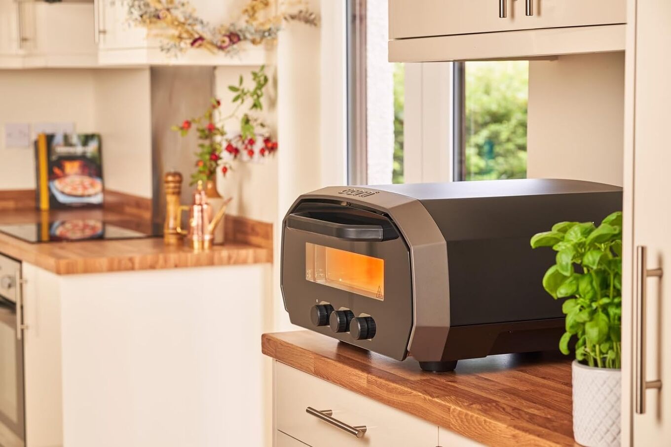 Ooni pizza oven inside