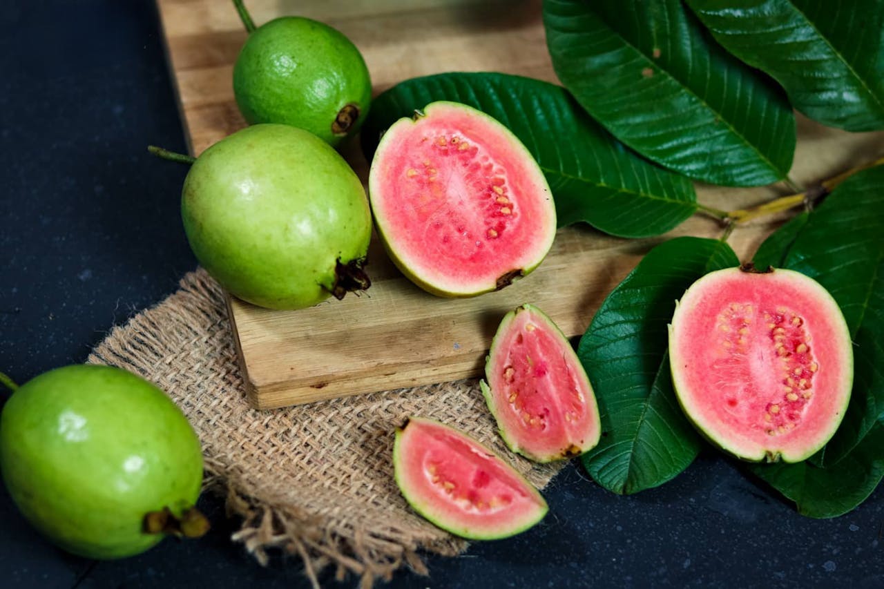 sliced guavas