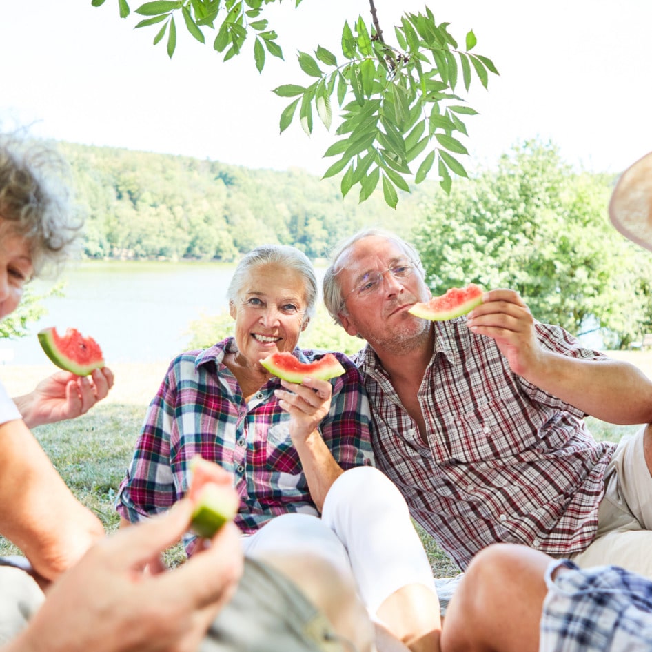 Biological Age May Predict Dementia Risk—Here's Why a Plant-Based Diet Could Help Slow It Down