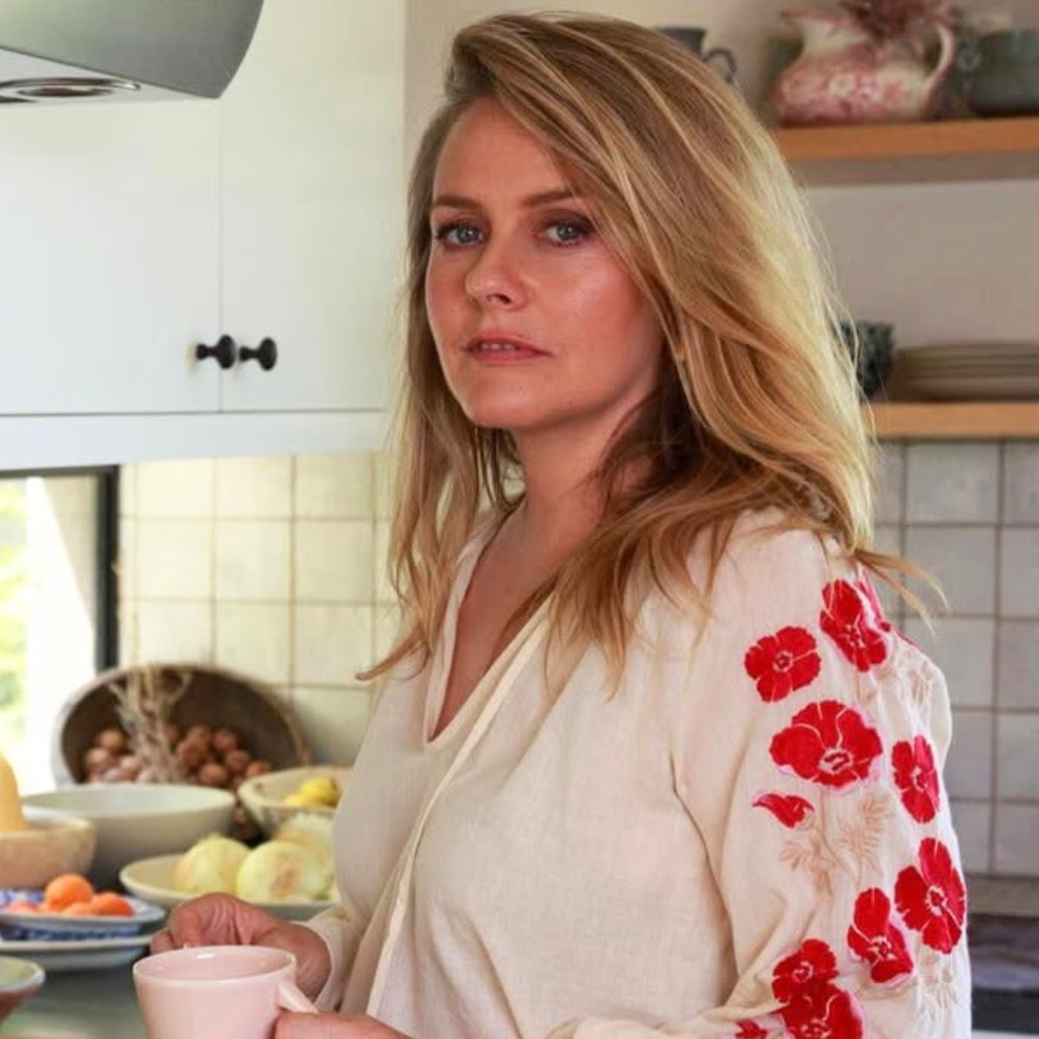 Why Celebs Like Alicia Silverstone and Gwyneth Paltrow Swear by the Macrobiotic Diet