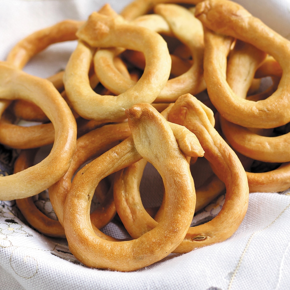 Homemade Italian Taralli (Ring-Shaped Breadsticks) With Fennel