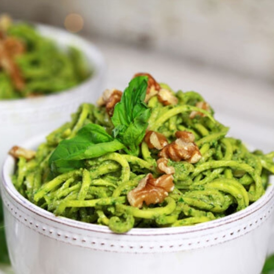 Recipes for the Green Mediterranean Diet, From Mankai Smoothies to Walnut Salad